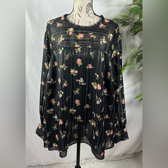 ModCloth Black Accentuated Ease Floral Metallic High Neck Long Sleeve Blouse, 4X - Picture 3 of 11